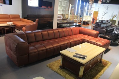 真皮轉角客廳沙發 現代休閑設計，探秘順德沙發產業